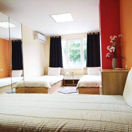 Roma Hostel Βάρνα Εξωτερικό φωτογραφία
