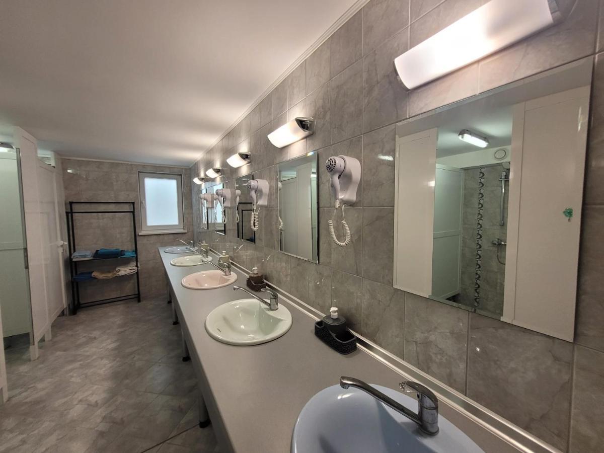 Roma Hostel Βάρνα Εξωτερικό φωτογραφία