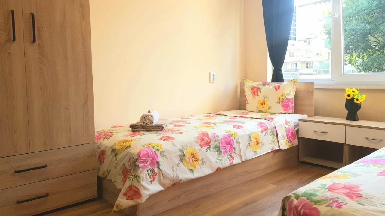Roma Hostel Βάρνα Εξωτερικό φωτογραφία