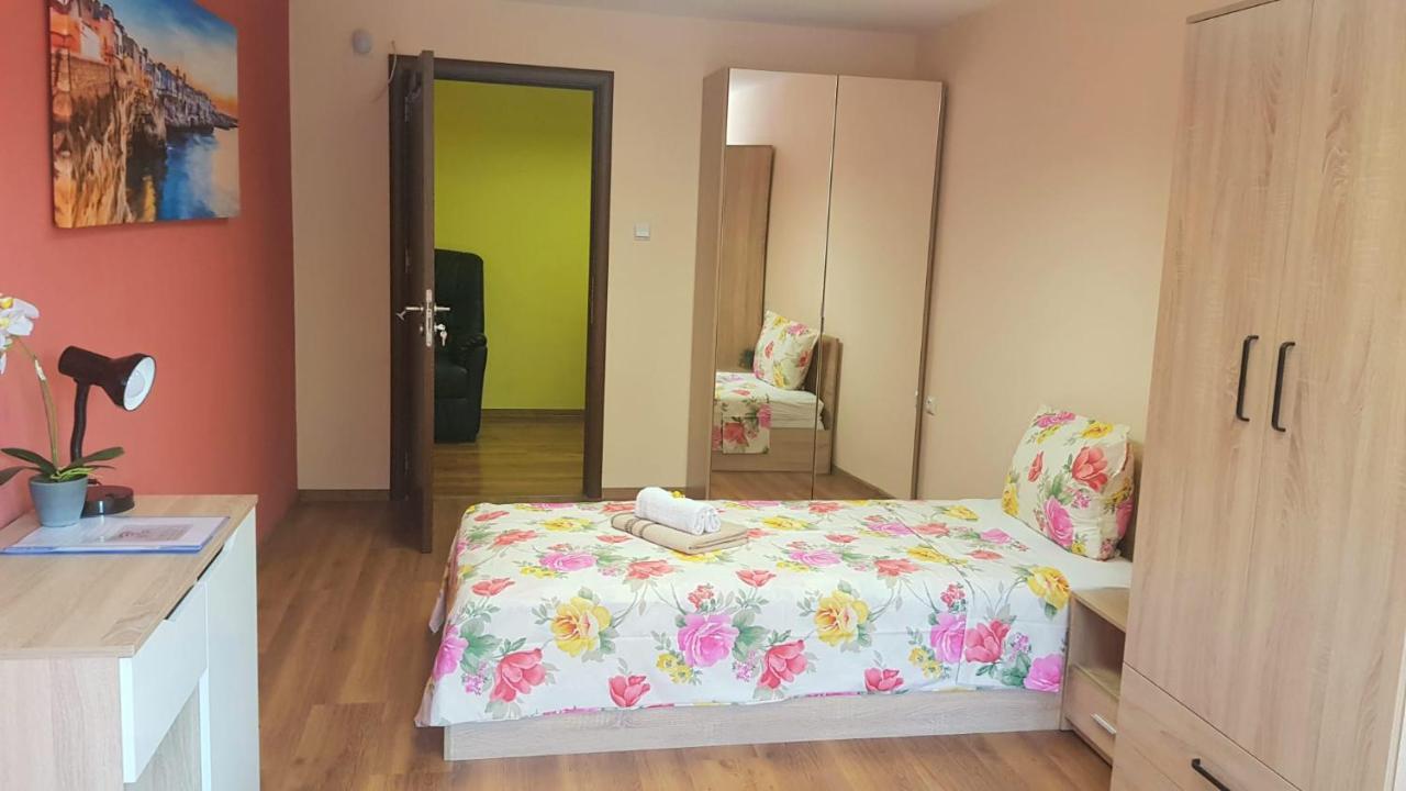 Roma Hostel Βάρνα Εξωτερικό φωτογραφία