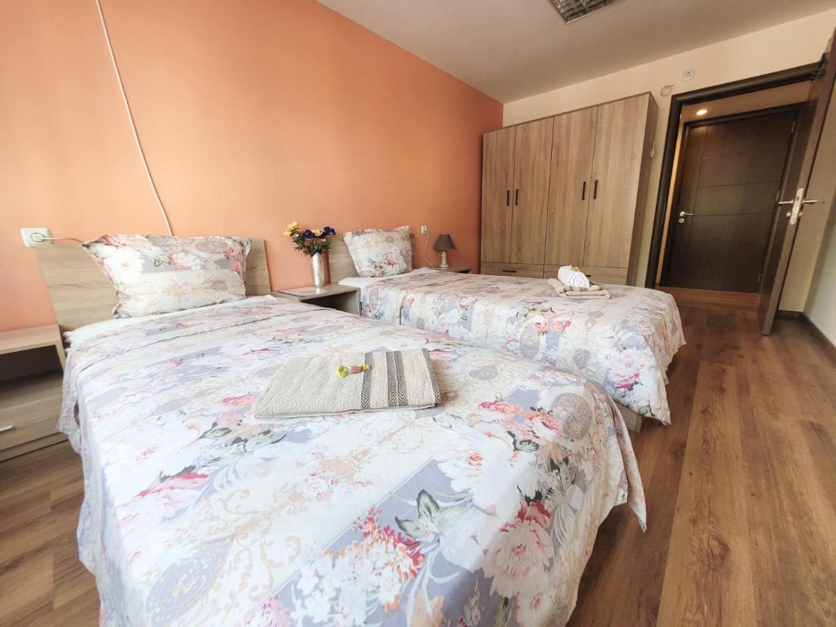 Roma Hostel Βάρνα Εξωτερικό φωτογραφία
