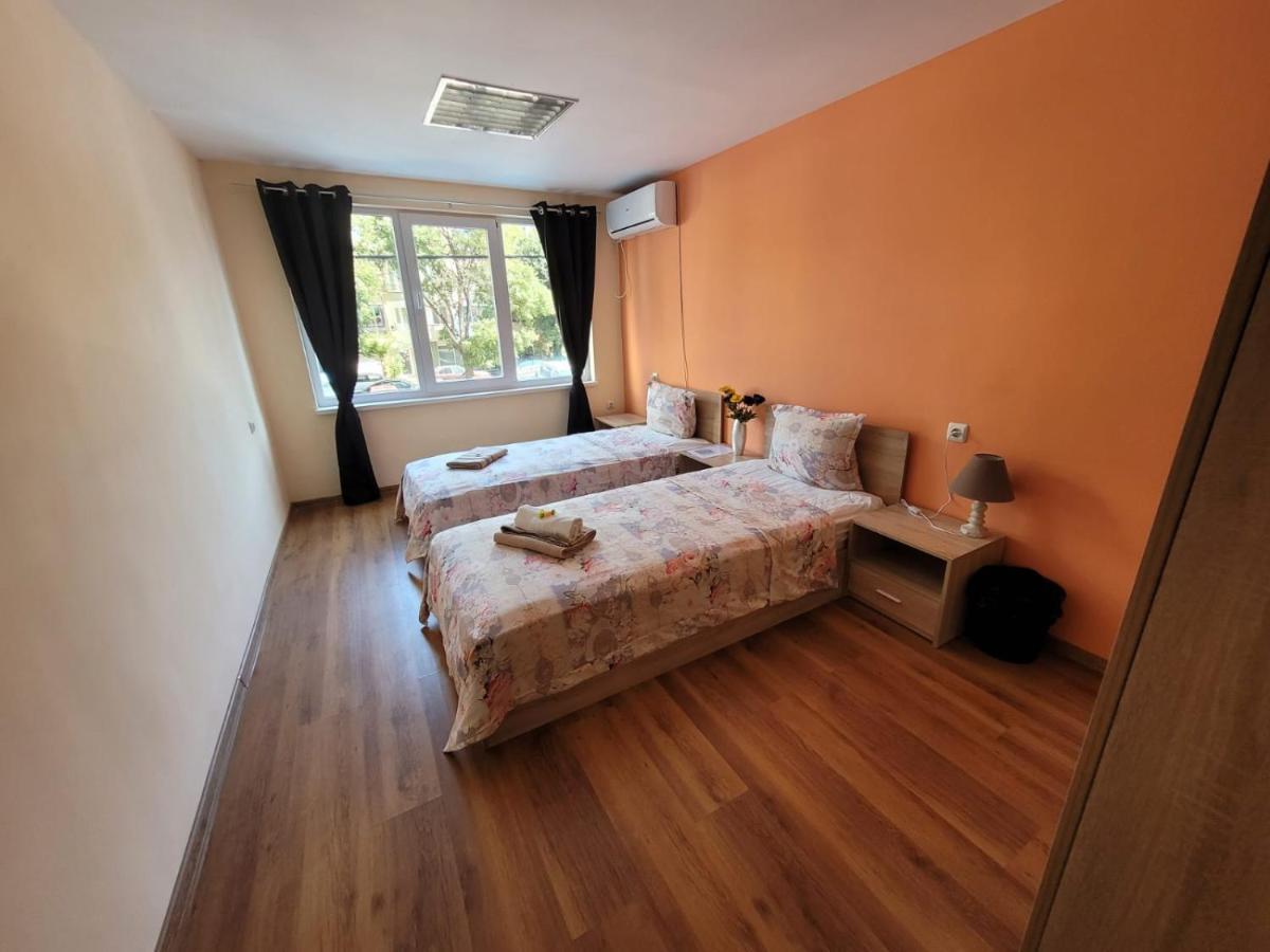 Roma Hostel Βάρνα Εξωτερικό φωτογραφία